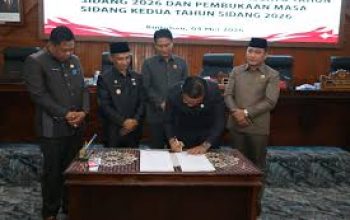 Rapat Paripurna Istimewa HUT Kab Kaur Ke-23 dihadiri Bupati dan Wakil Bupati