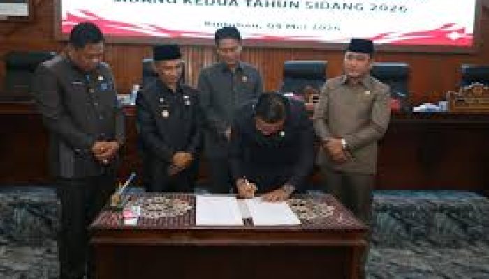 Rapat Paripurna Istimewa HUT Kab Kaur Ke-23 dihadiri Bupati dan Wakil Bupati