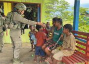 Langkah Kecil, Rasa Aman yang Besar: Patroli Humanis Satgas Ops Damai Cartenz Hangatkan Kenyam