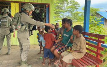 Langkah Kecil, Rasa Aman yang Besar: Patroli Humanis Satgas Ops Damai Cartenz Hangatkan Kenyam