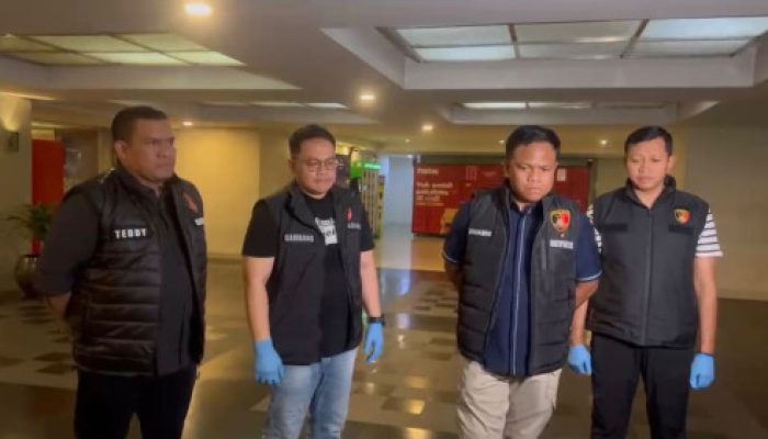 Polri Ungkap Dugaan Penyelundupan Emas Hasil Tambang Ilegal ke Luar Negeri, Amankan 2 WNA