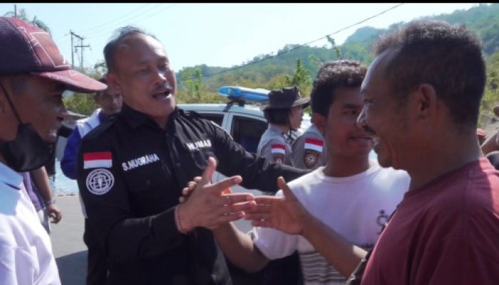 Warga Blokade Jalan di Wae Pesi, Polisi Pilih Dengarkan Keluhan dan Redakan Kekecewaan