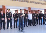 Usai Upacara HUT RI Ke-81, Kapolda NTB Lepas 8 Truk Bantuan untuk Korban Gempa NTT