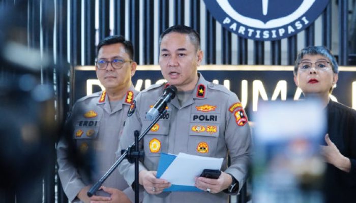 Polri Kirim Bantuan Logistik dan Oksigen untuk Dukung Penanganan Karhutla di Sejumlah Wilayah